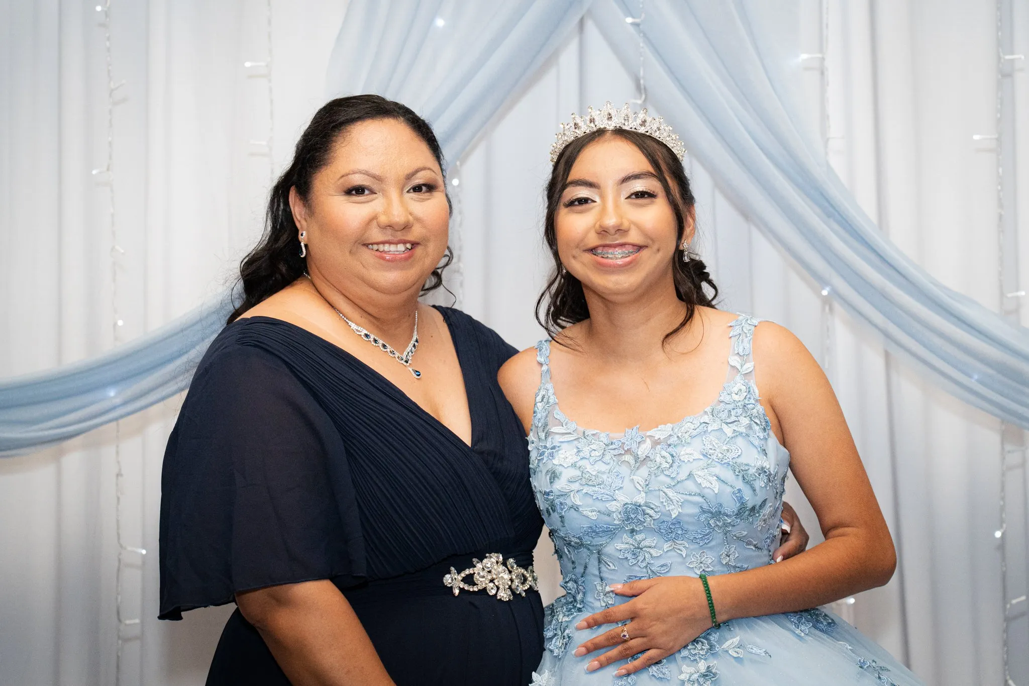 Alison's XV Quinceañera photo 10 by Dallas photographer Rony Lanza