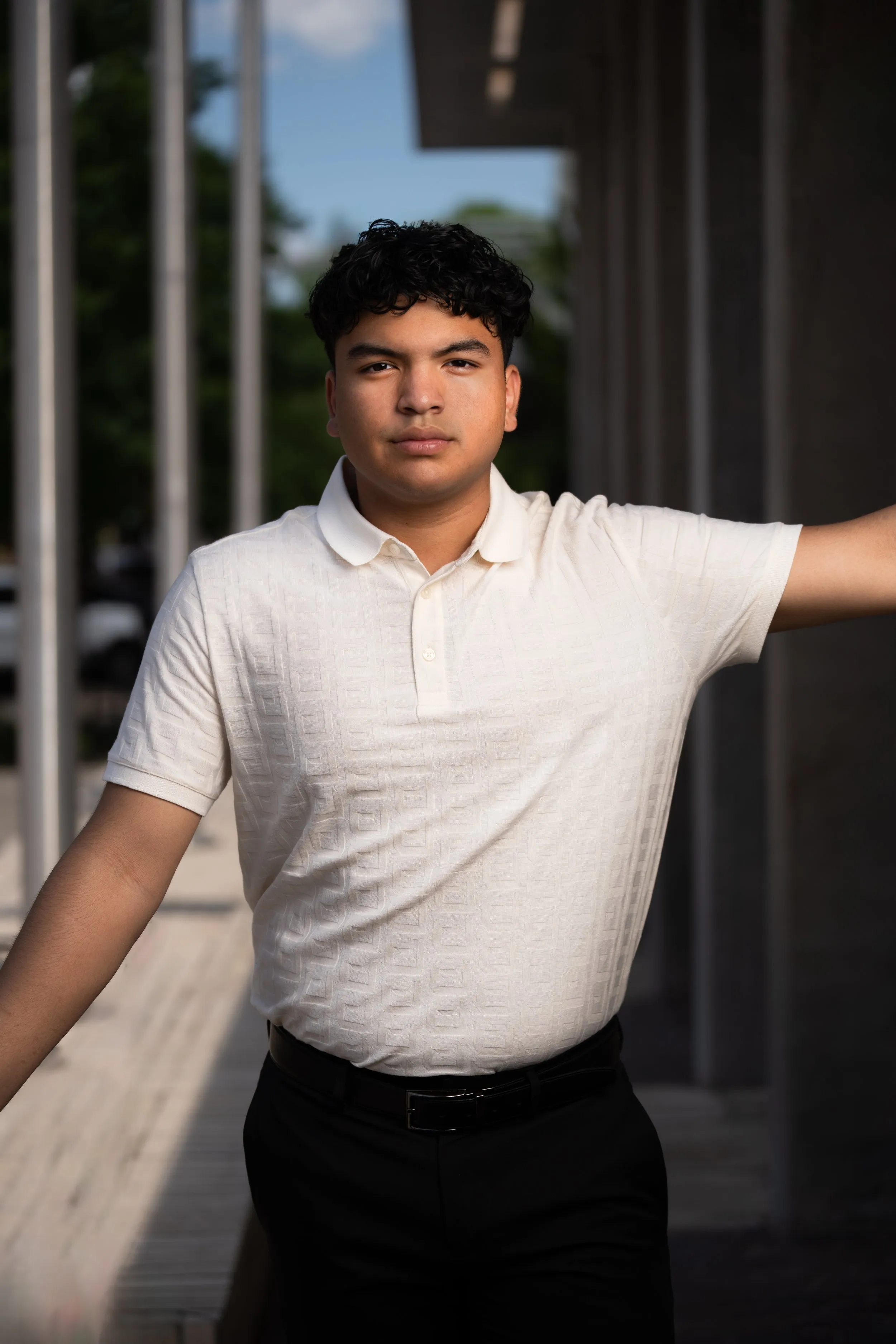 Sesión de senior de Erick: foto de senior 4 por el fotógrafo de Dallas Rony Lanza