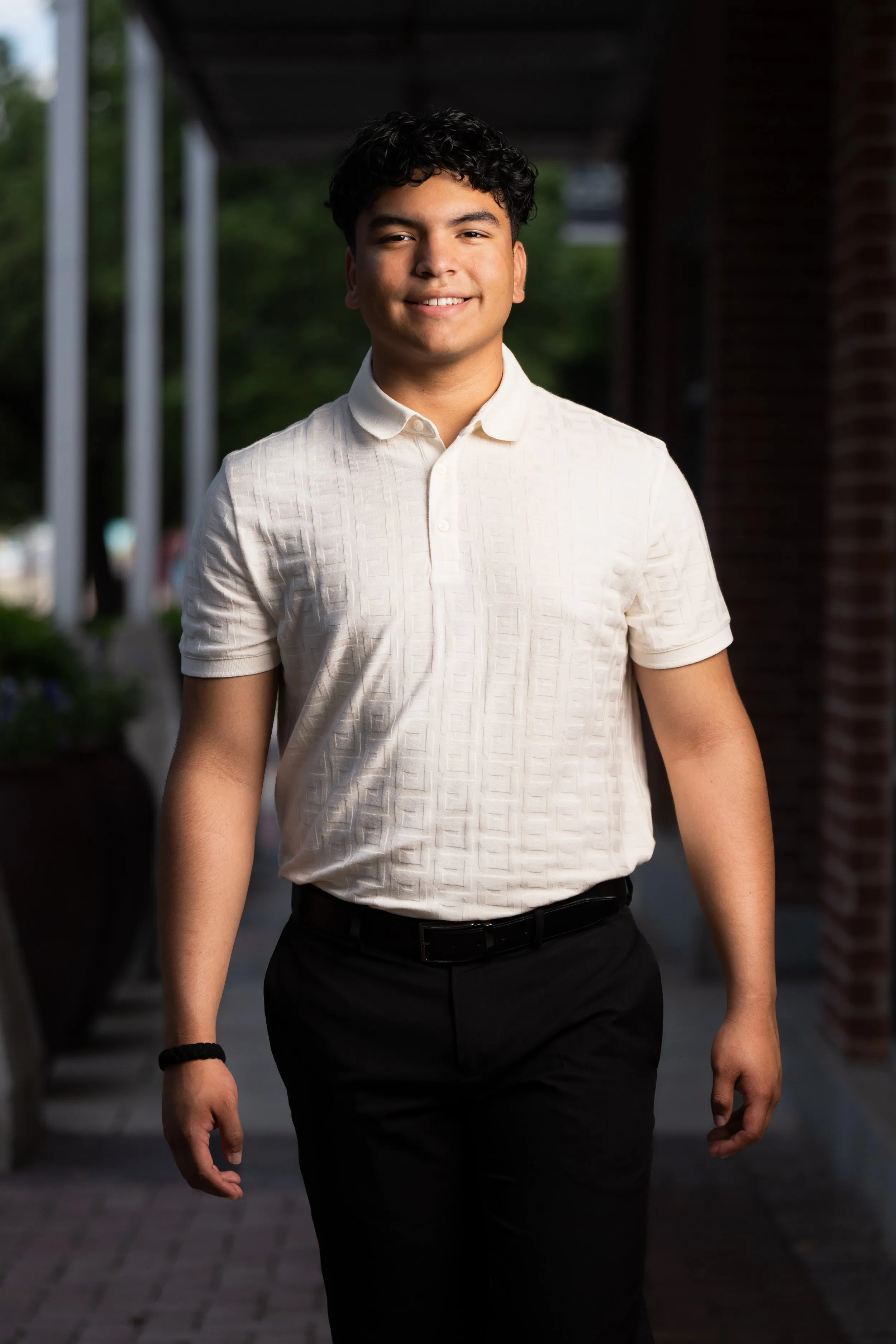 Sesión de senior de Erick: foto de senior 6 por el fotógrafo de Dallas Rony Lanza