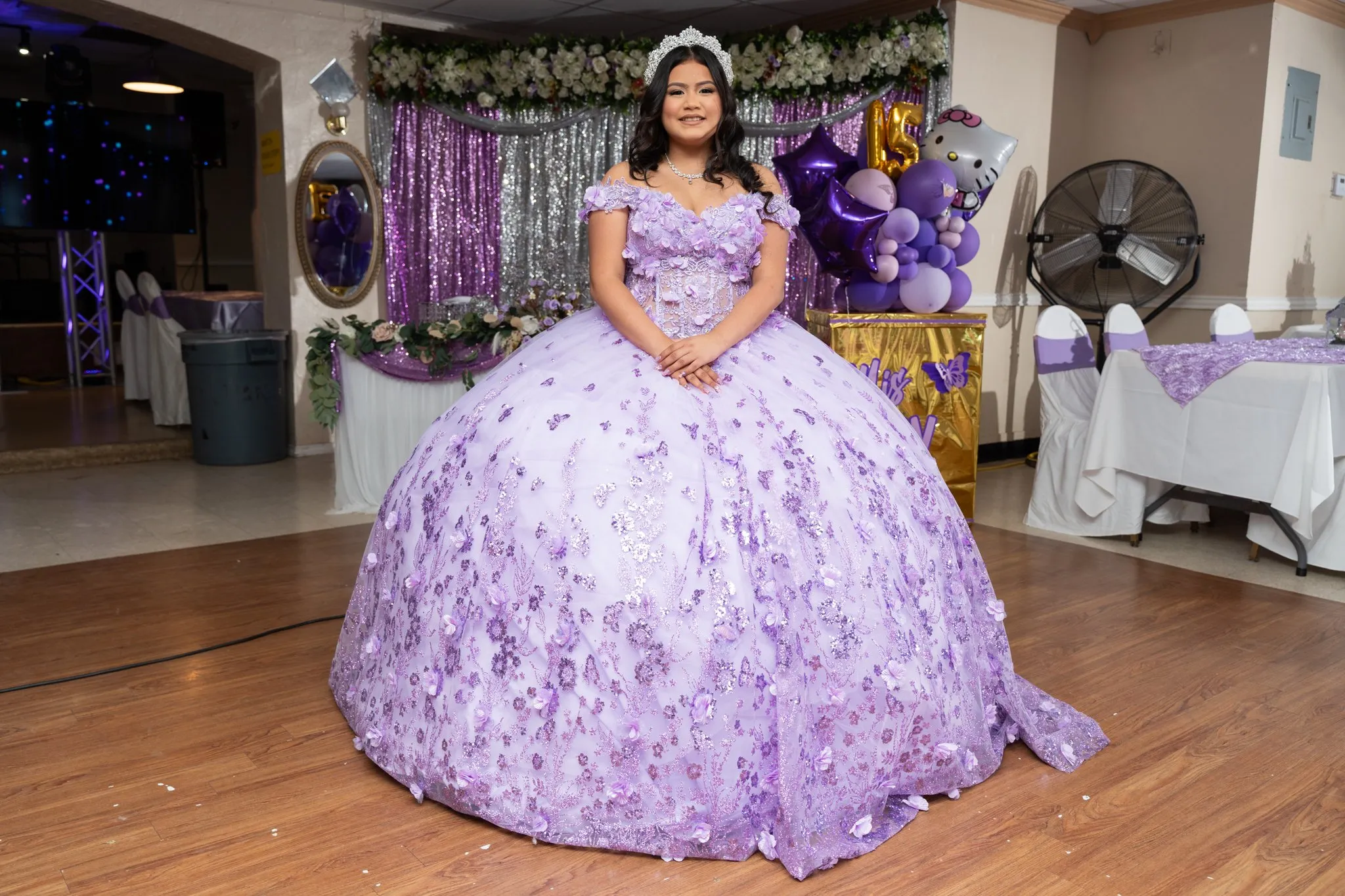 Lizzy's XV Quinceañera photo 12 by Dallas photographer Rony Lanza
