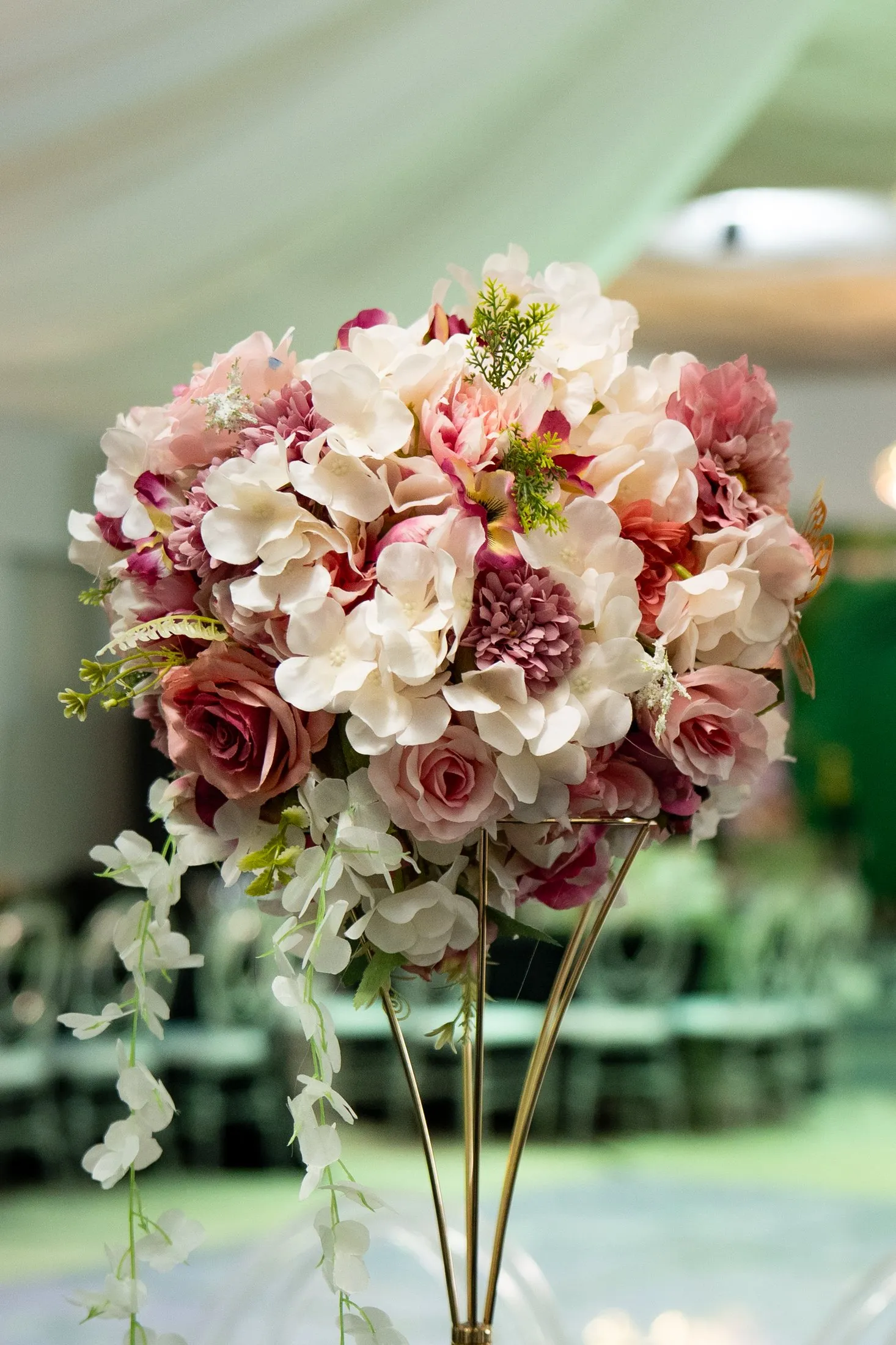 Pink rose and hydrangea centerpiece at Unique Visions Upscale Events in DeSoto, Texas